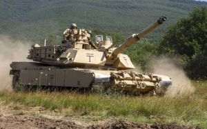 Armata cere Parlamentului aprobarea unor achiziţii de tancuri şi armament de 7 miliarde de euro